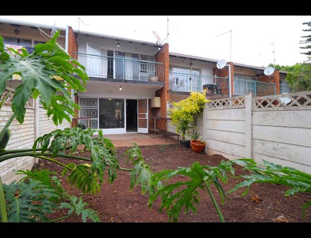 2 BEDROOM PROPERTY TO RENT IN WINDSOR WEST